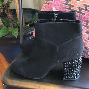 NWOT Michael Kors bootie.